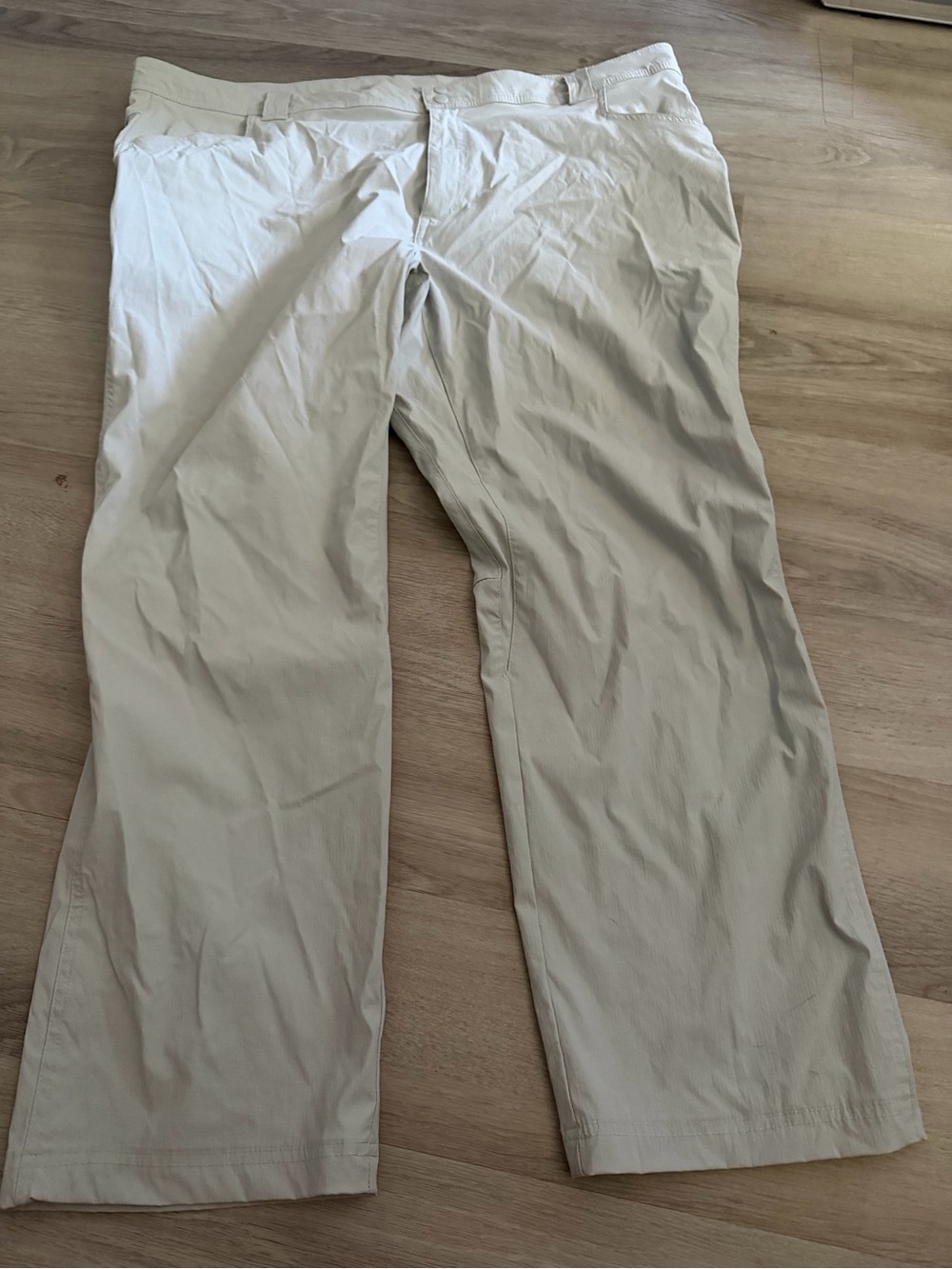 Columbia Sportswear pants in size 44x 30 #outdoor